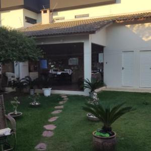 Casa para Venda no Bairro Jardim Paraíso em Luís Ed. Magalhães