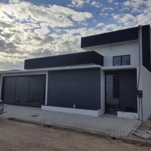 Casa para Venda no Bairro Cidade Universitária em Luís Ed. Magalhães